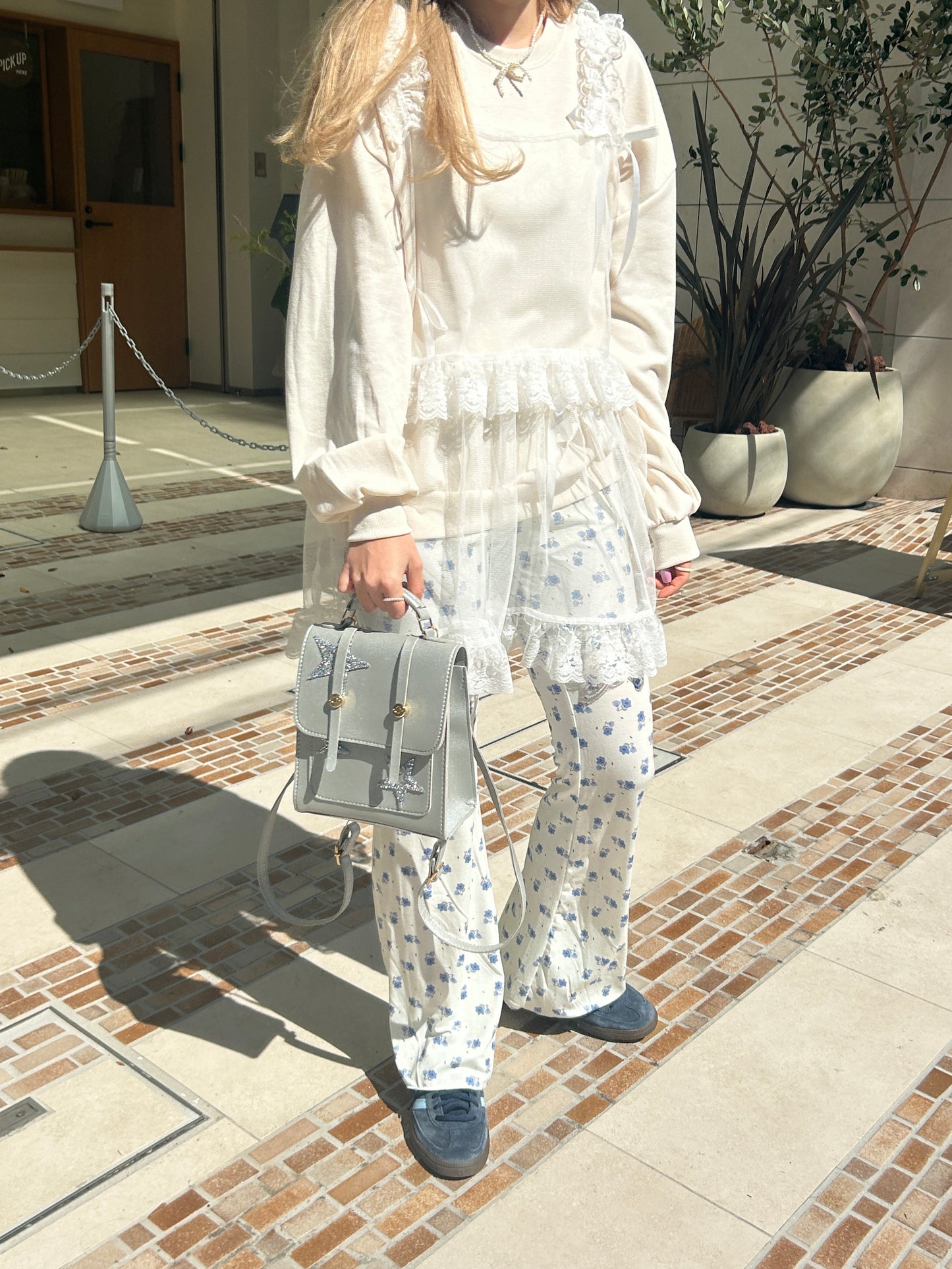 ＜SL2234653＞　フラワーフレアパンツ