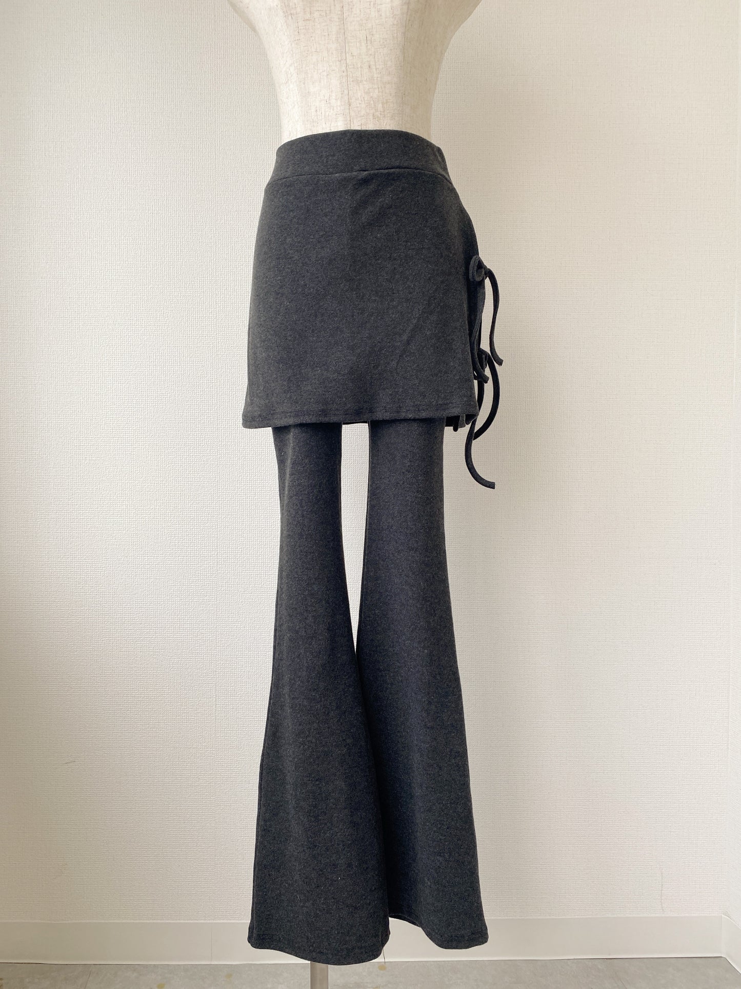 ＜SL2241609＞　ribbon skirt pants