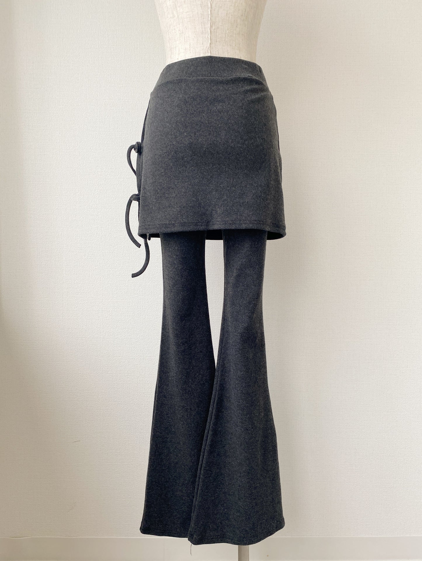 ＜SL2241609＞　ribbon skirt pants