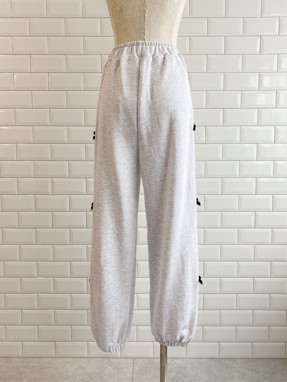 ＜SL2241630＞　side ribbon sweat pants