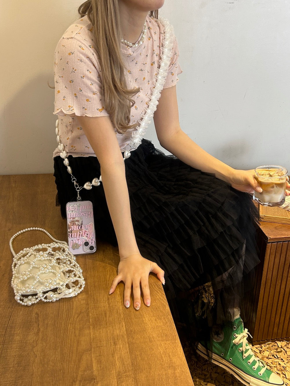 ＜SL4241604＞　チュールハートスマホショルダーストラップ