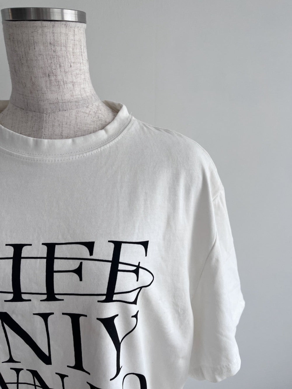 ＜LE2242912＞　ロゴビッグTシャツ