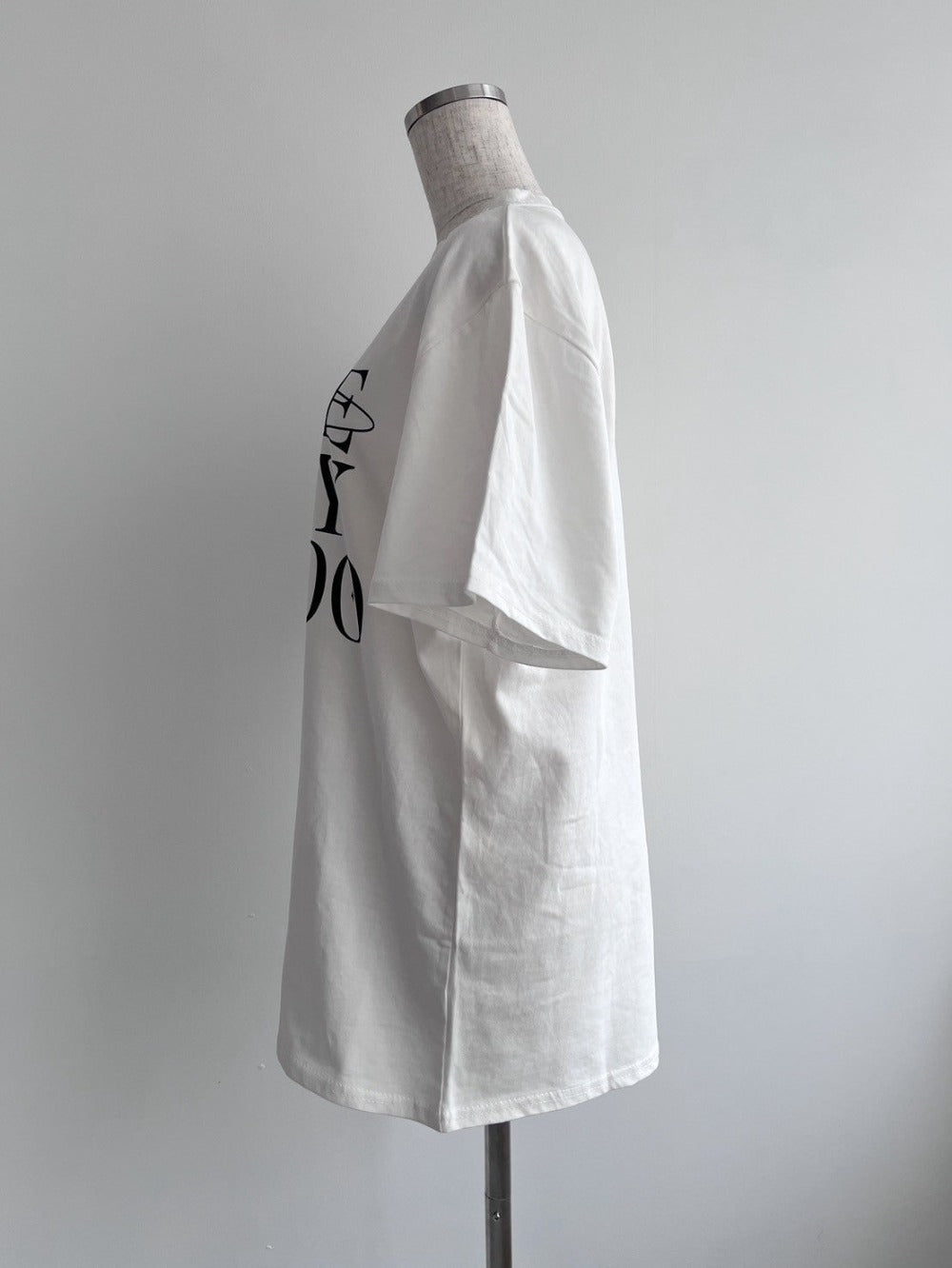 ＜LE2242912＞　ロゴビッグTシャツ