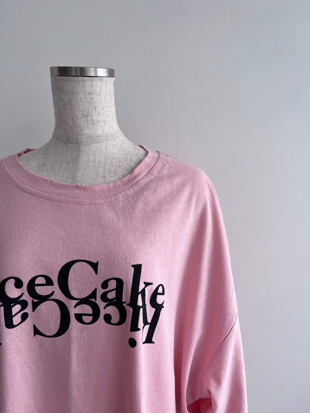 ※ラスト1点！＜LE2242909＞　ロゴプリントTシャツ