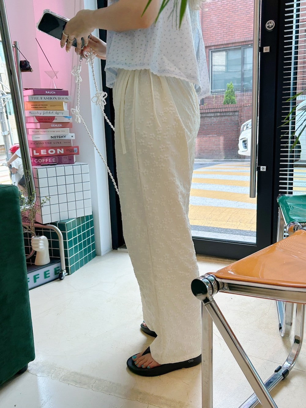 ＜SL2241665＞　フラワーエンボスパンツ