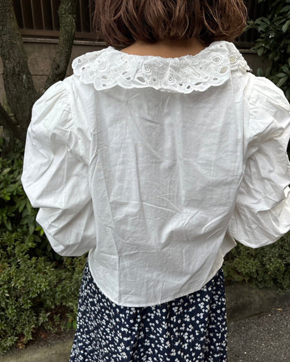 ♥＜LT2234124＞　パフスリーブフリルブラウス