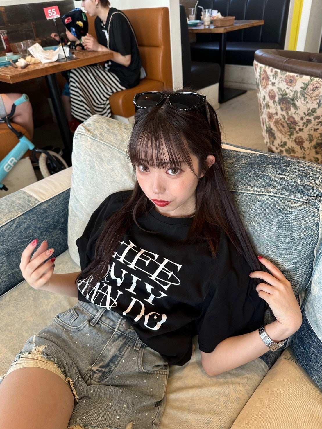 ＜LE2242912＞　ロゴビッグTシャツ