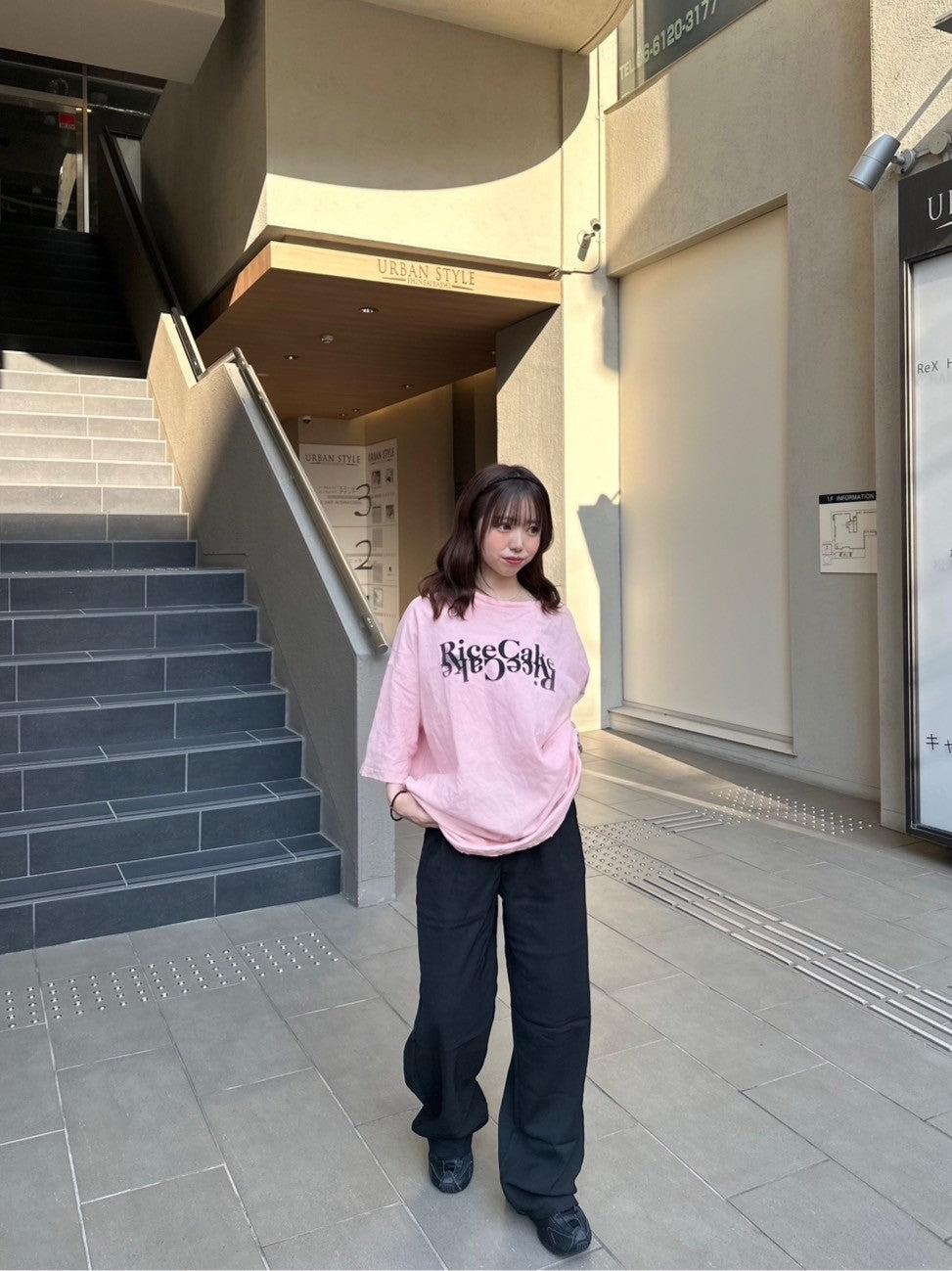 ※ラスト1点！＜LE2242909＞　ロゴプリントTシャツ