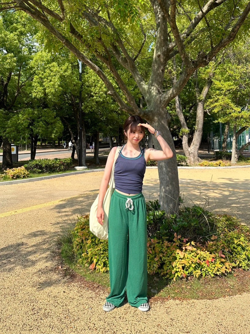 ＜LE2242919＞　ストレートパンツ