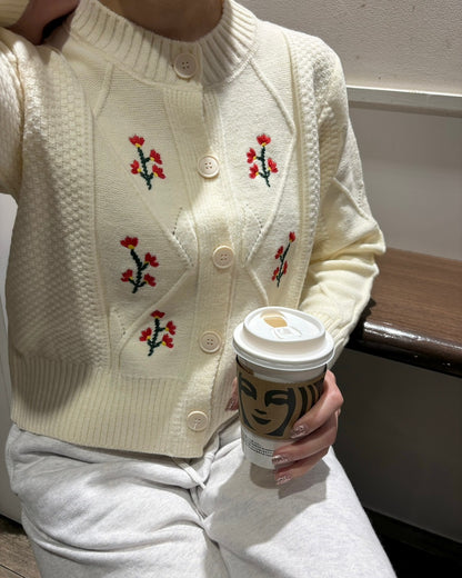 ＜LI2244107＞　フラワー刺繍カーディガン