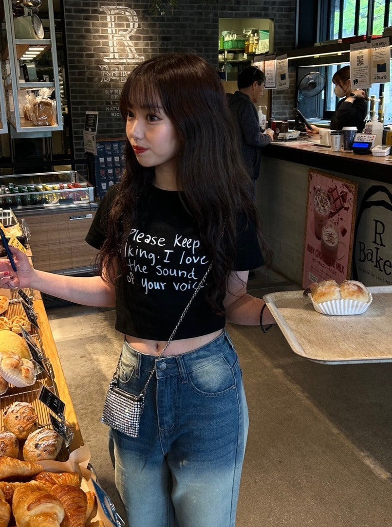 ＜LE2242901＞　ロゴTシャツ
