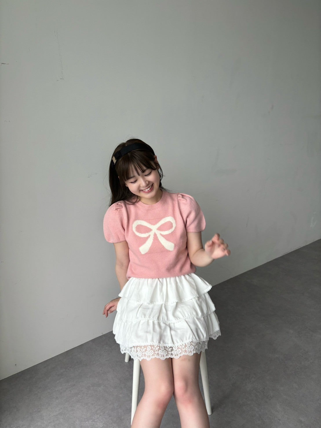 ＜RN2242001＞　リボンパフスリーブニット