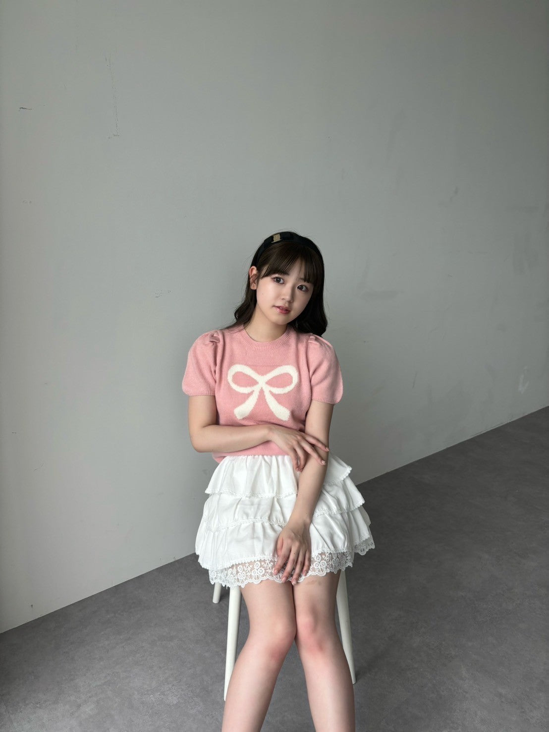 ＜RN2242001＞　リボンパフスリーブニット