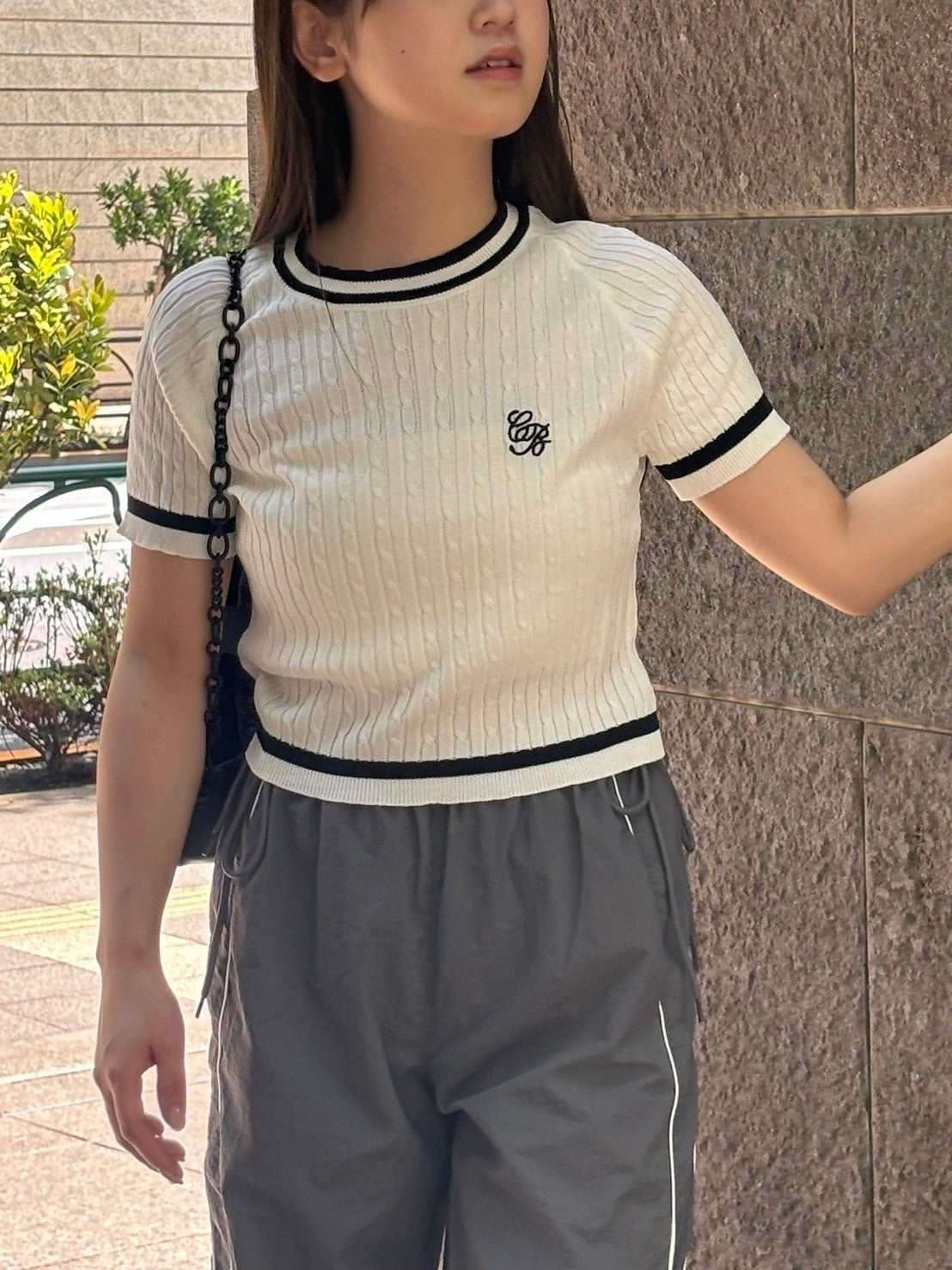 ＜RN2242002＞　ワンポイントラインニット