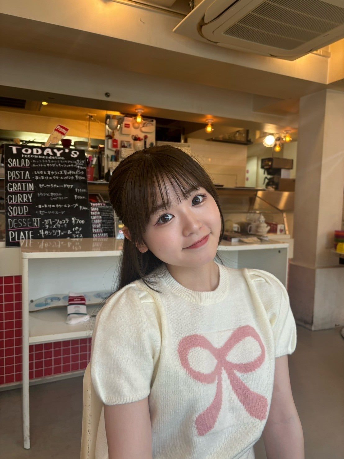 ＜RN2242001＞　リボンパフスリーブニット