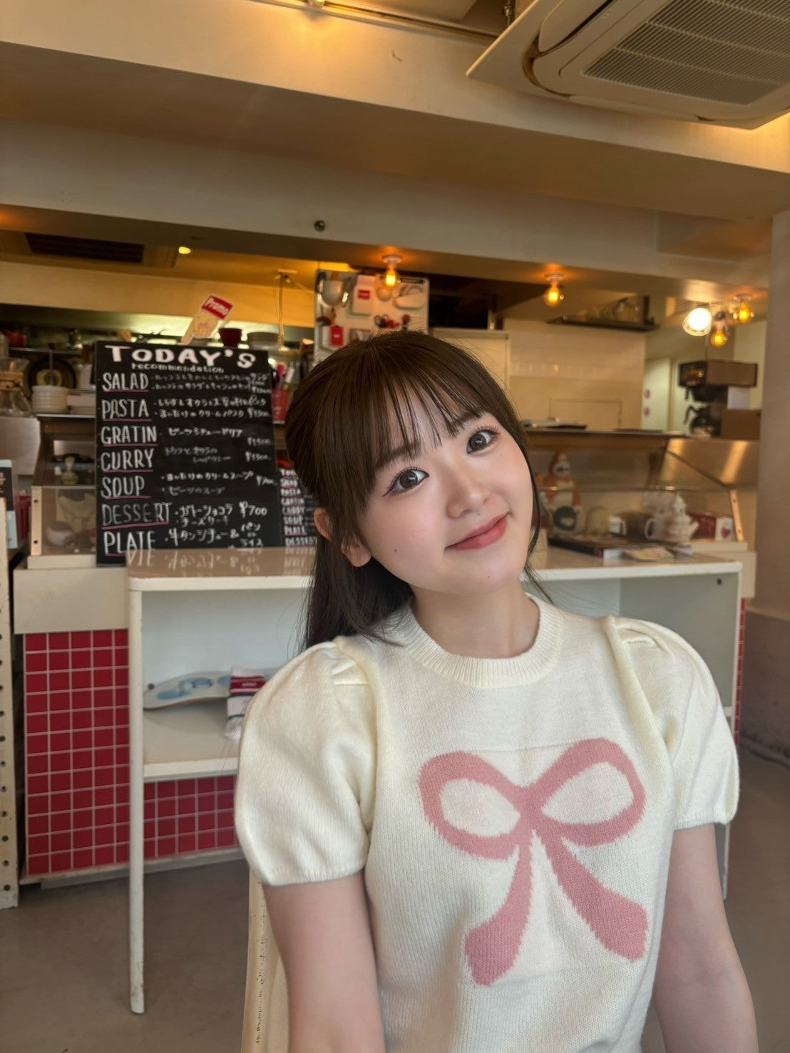 ＜RN2242001＞　リボンパフスリーブニット