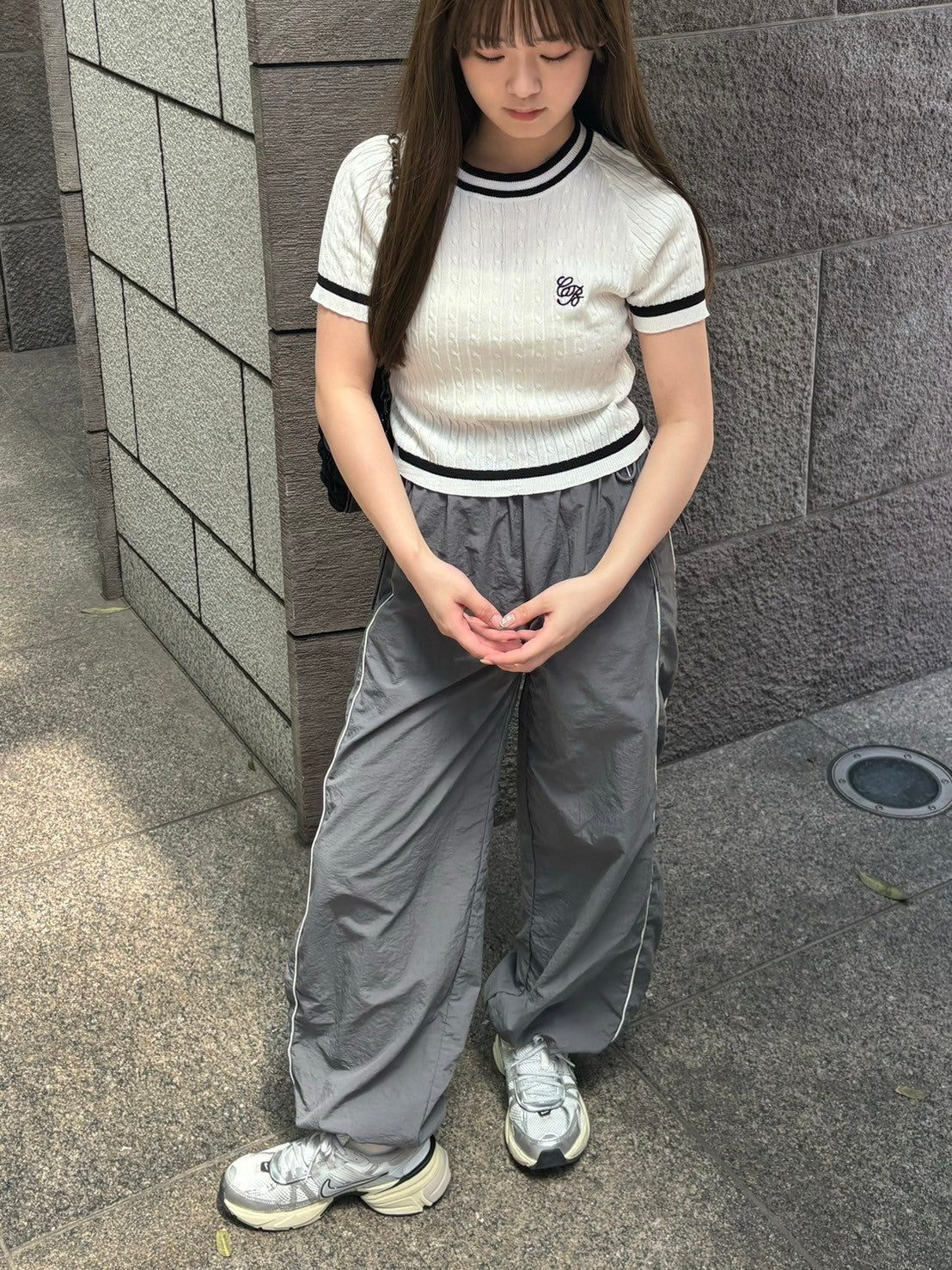 ＜RN2242002＞　ワンポイントラインニット