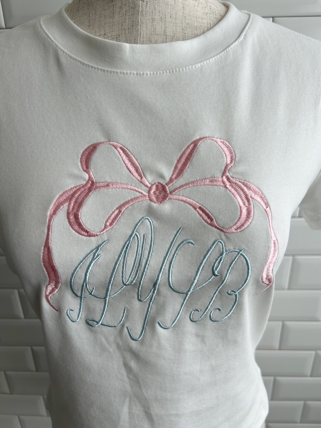 ＜SL2242610＞　リボンクロップドTシャツ