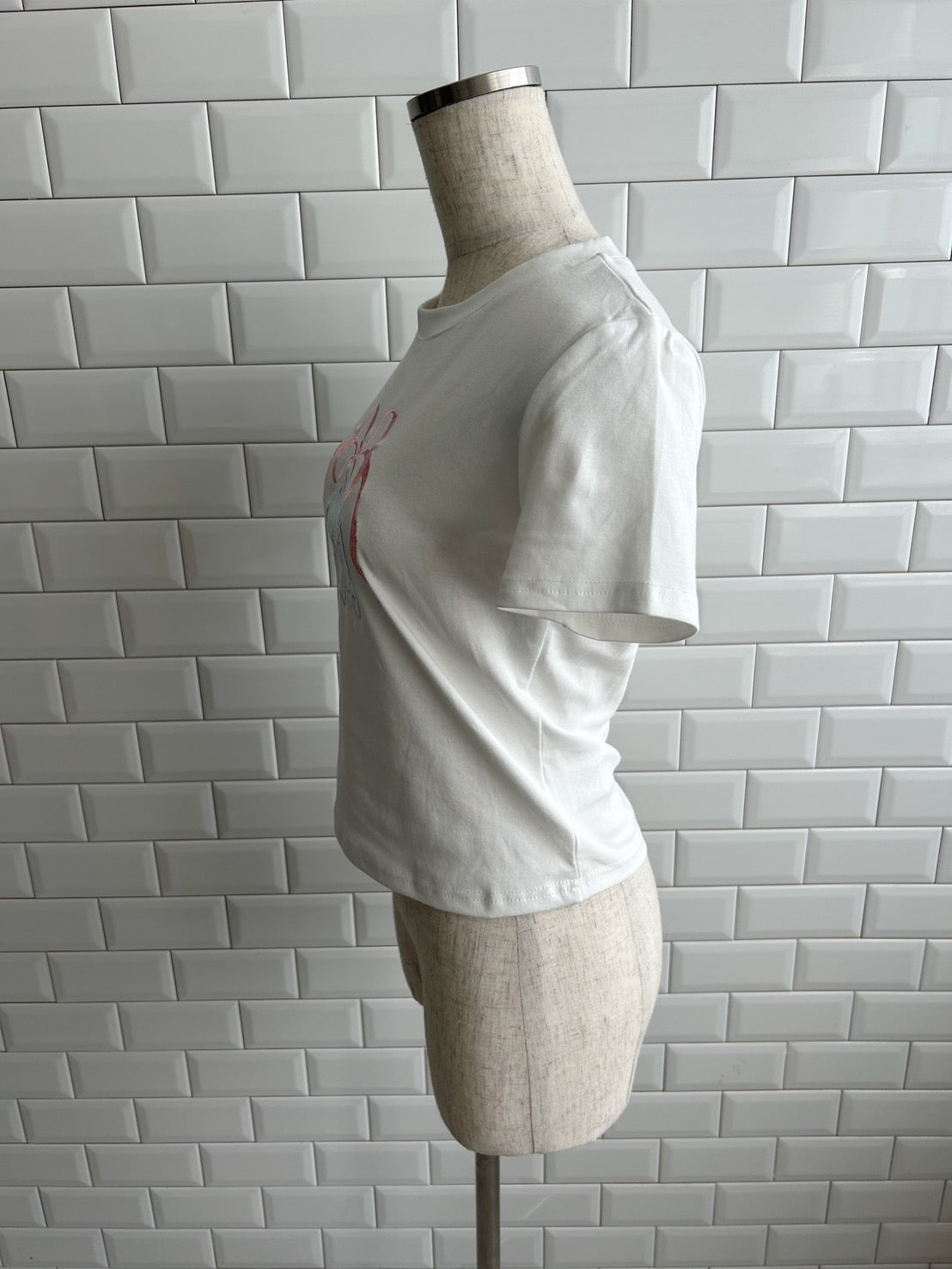 ＜SL2242610＞　リボンクロップドTシャツ