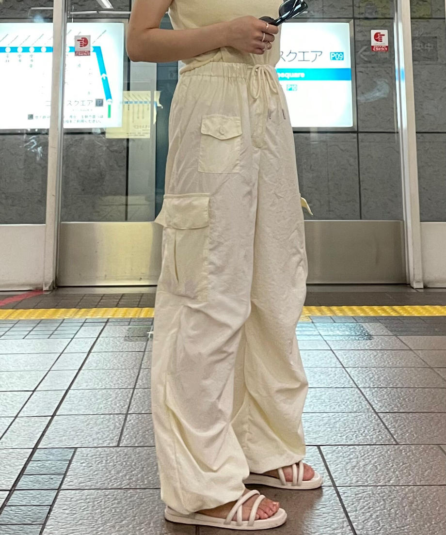 ＜IT2232417＞　メンズライクカーゴパンツ