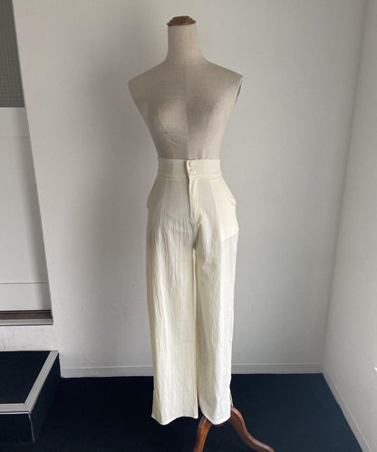 ＜IT2232418＞　ビッグカラーフリルセットアップ