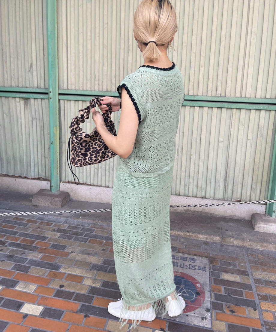 ＜LT2221138＞　クロシェニットset up