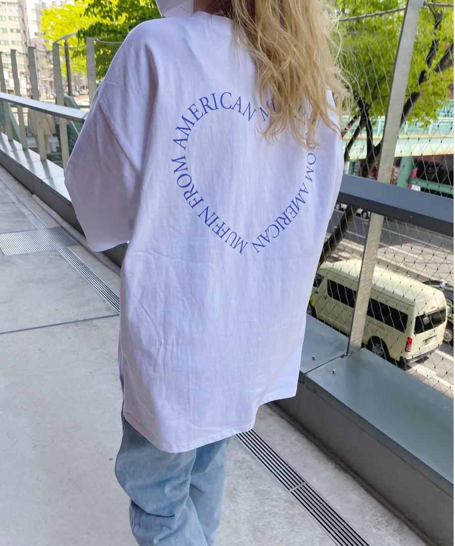 ＜SL2221712＞　ハートロゴTシャツ