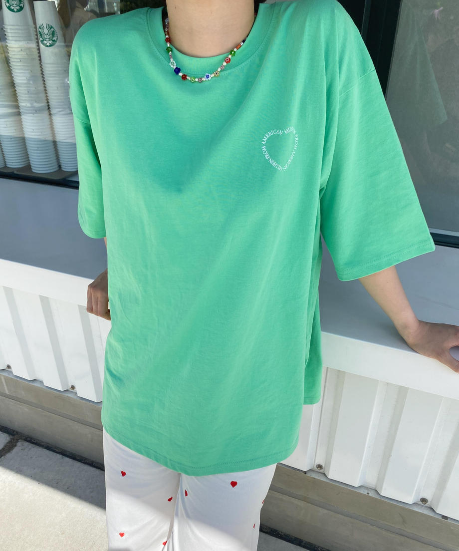 ＜SL2221712＞　ハートロゴTシャツ