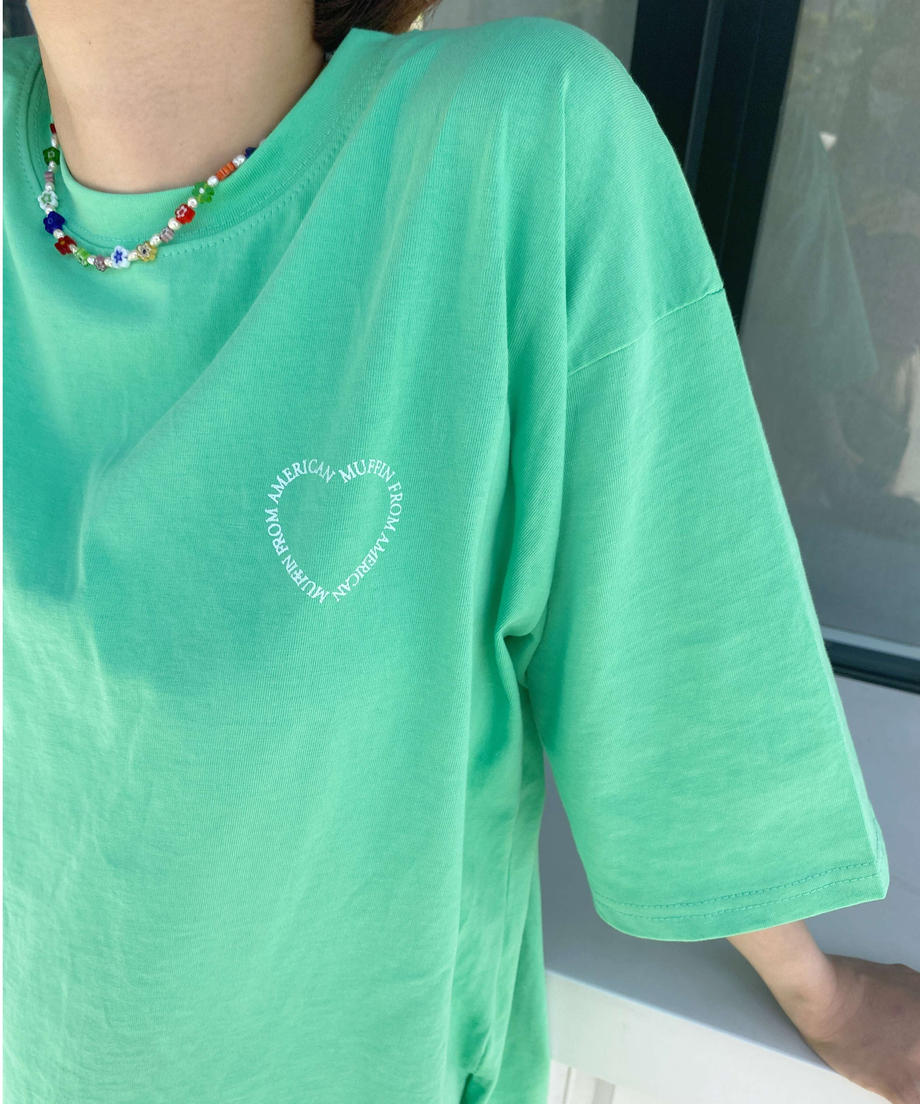 ＜SL2221712＞　ハートロゴTシャツ
