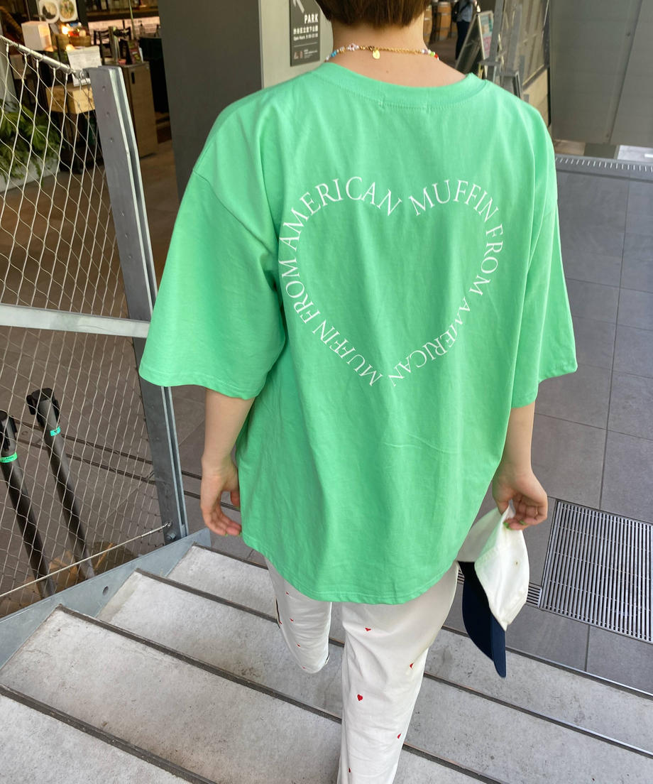 ＜SL2221712＞　ハートロゴTシャツ