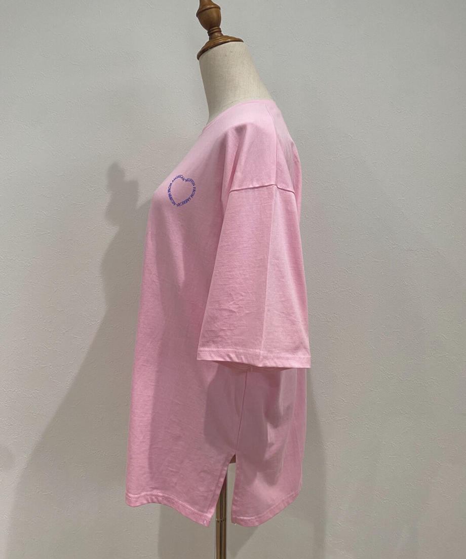 ＜SL2221712＞　ハートロゴTシャツ