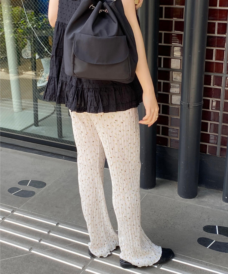 ＜SL2222747＞　小花柄プリーツパンツ