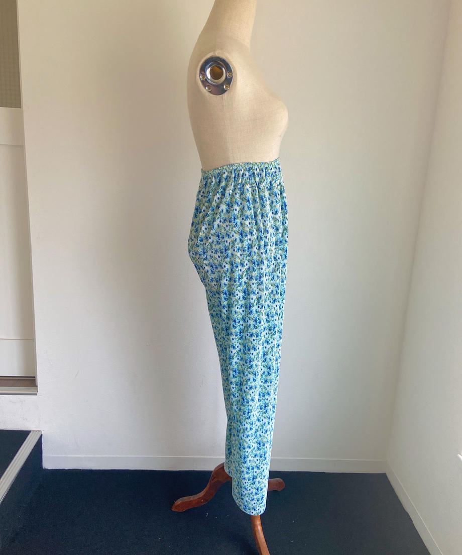 ＜SL2232729＞　フラワープリーツワイドパンツ