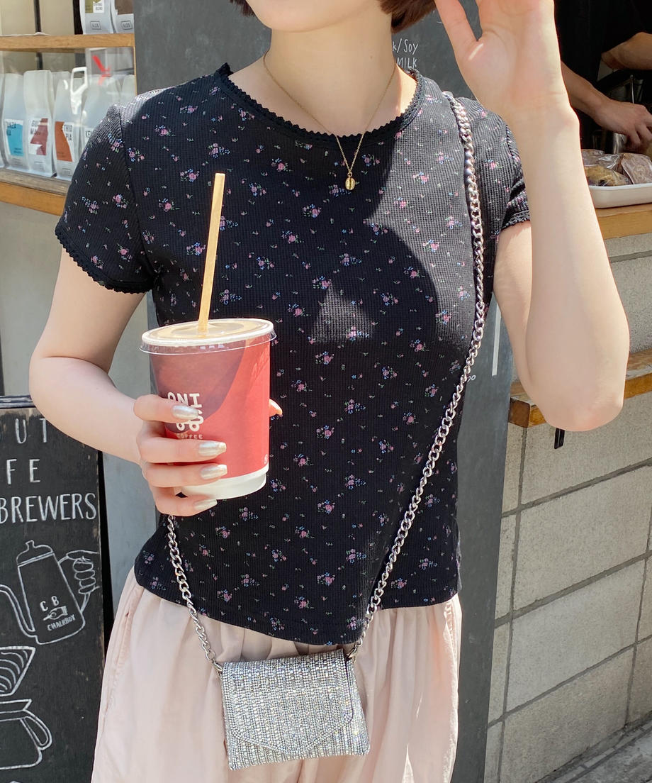 ＜SL2232749＞　レトロフラワーワッフルフリルレースTシャツ