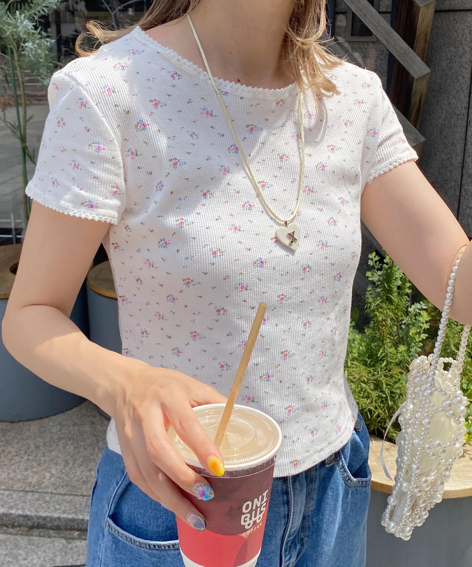 ＜SL2232749＞　レトロフラワーワッフルフリルレースTシャツ