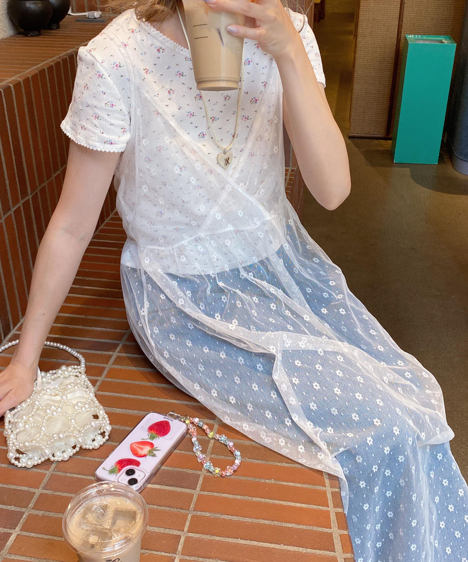 ＜SL2232749＞　レトロフラワーワッフルフリルレースTシャツ