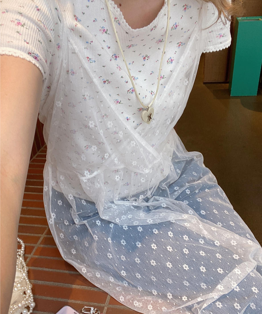＜SL2232749＞　レトロフラワーワッフルフリルレースTシャツ